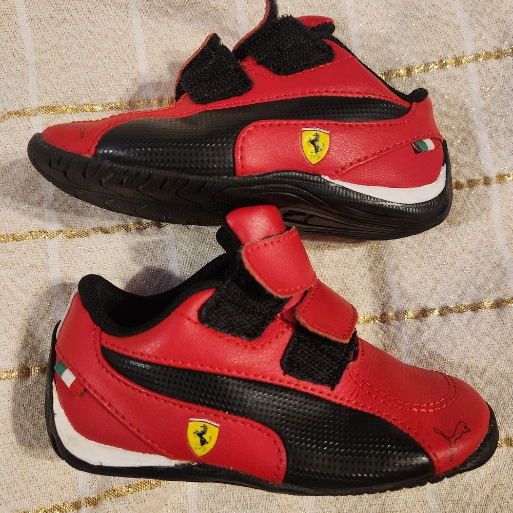 Puma Ferrari V Closure Sneakers. Red and Black.  Size 6 Toddler